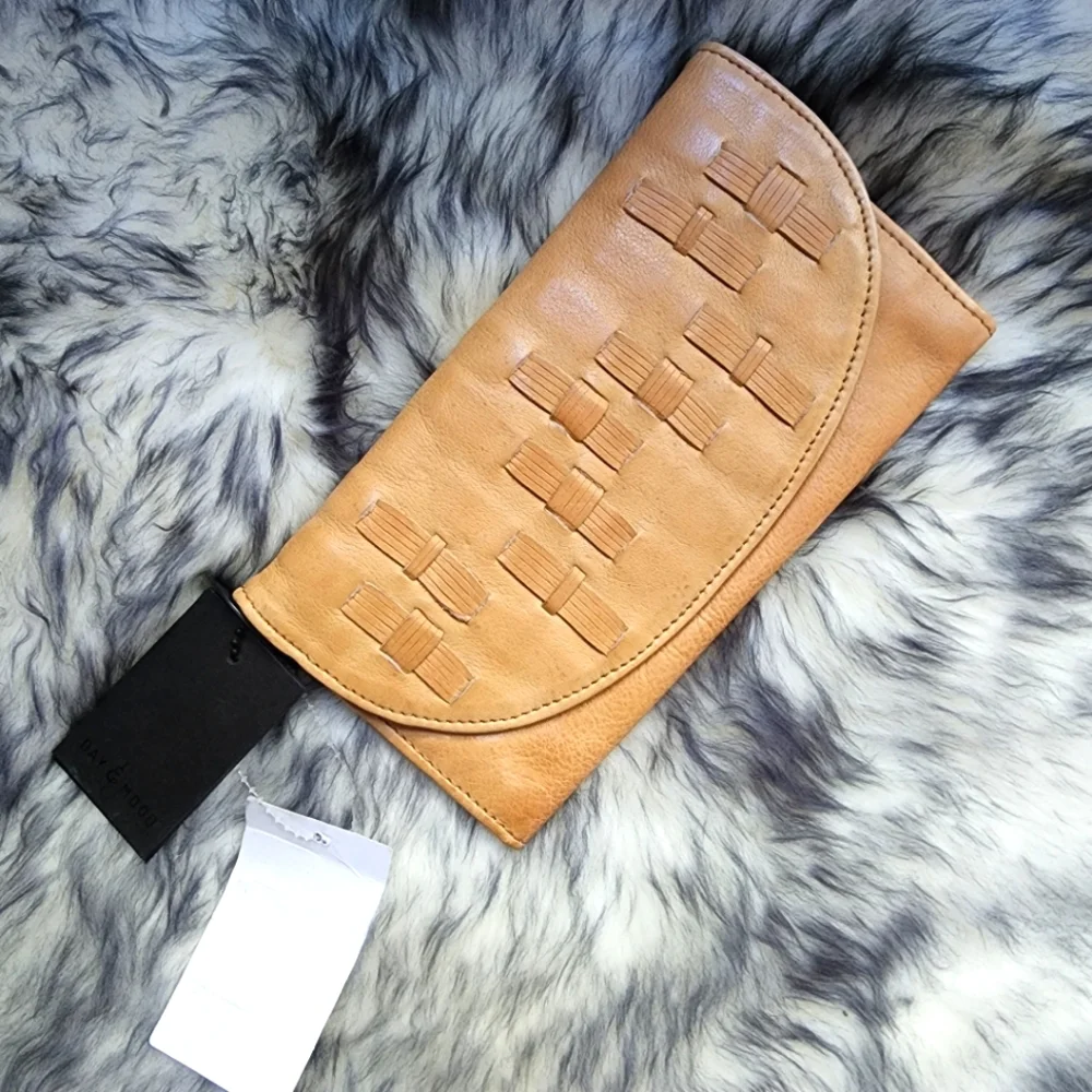 Day & Mood Leather Weave Clutch - Picture 1 of 3